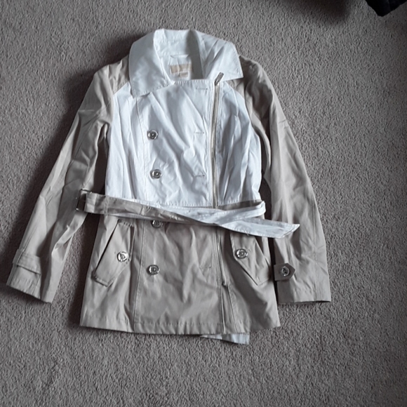 🌻Adorable Michael Kors jacket size m - Picture 2 of 5